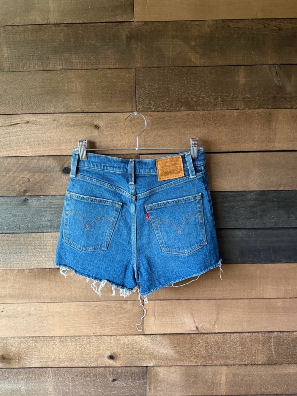 Levi’s Ribcage Denim Shorts High Rise Distressed Cut Off 26 Y2K - Picture 7 of 11